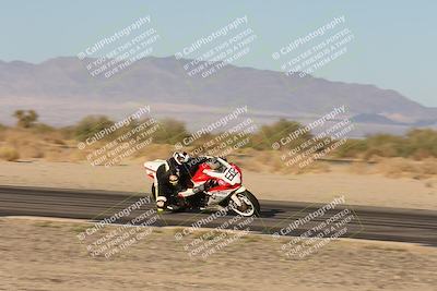 media/Nov-02-2025-CVMA (Sun) [[337aff29ab]]/Race 18-Supersport Middleweight/